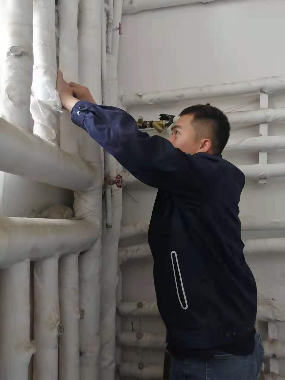 【国庆坚守，此刻我在岗】9001诚信金沙人全力备战今冬供暖（二）(图8)